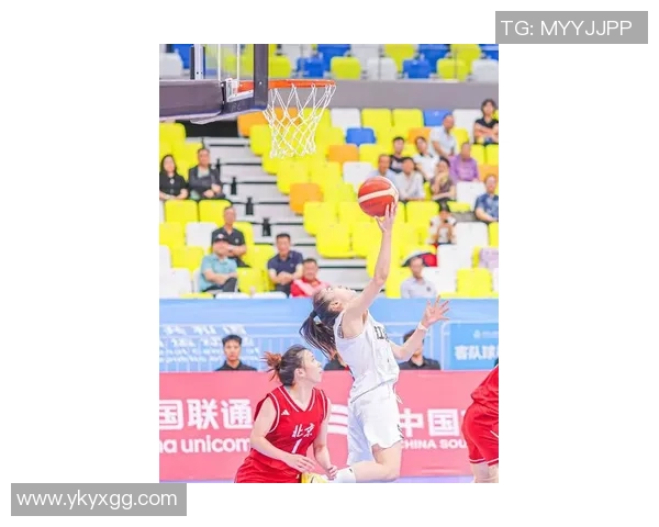 八一女篮与辽宁女篮激战正酣争夺女篮联赛季后赛席位的关键之战